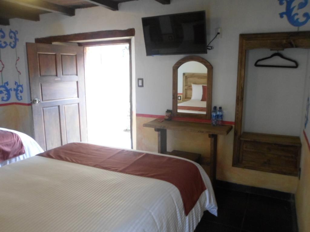 Hotel La Capilla San Cristobal de las Casas Room photo
